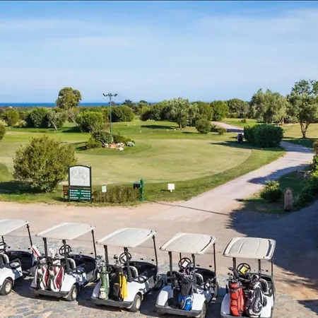 Semesterbostad Zippiri Is Molas