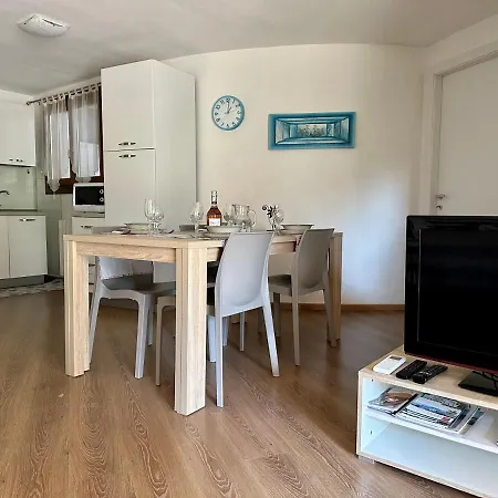 Zippiri Is Molas Pula